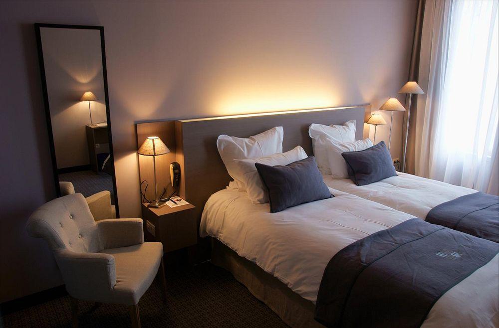 Best Western Hotel De La Breche Niort Exterior photo